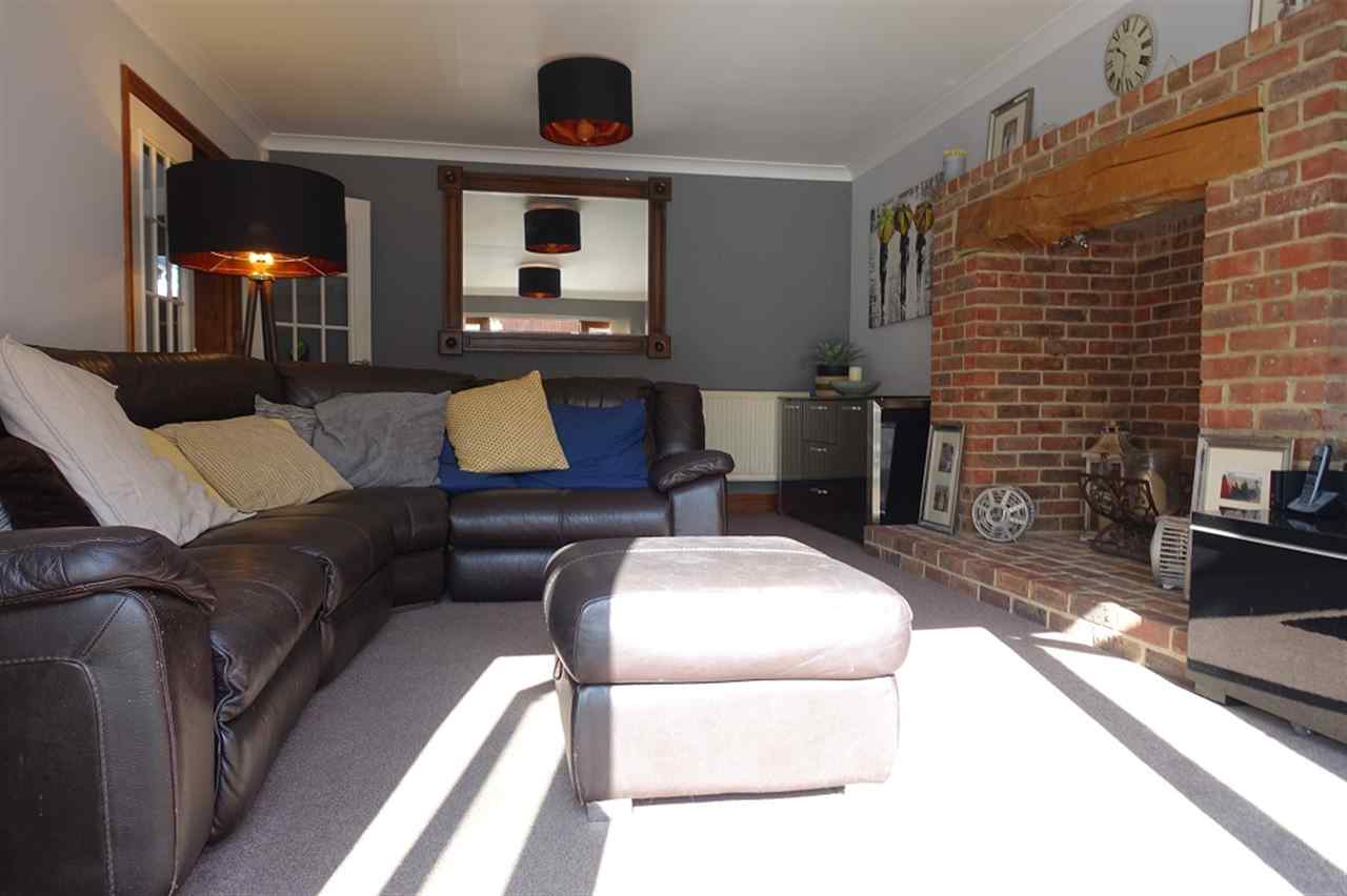 resized-2349823-AAAVW LIVING ROOM B.jpg